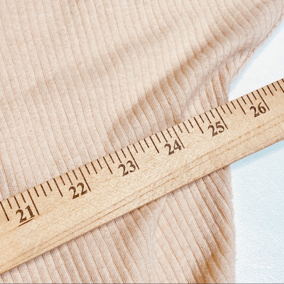 We The Free People Londontown Thermal Ribbed Tunic Top Light Beige Shirt Small - Picture 5 of 8